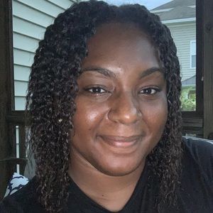 Meet your Posher, Farah